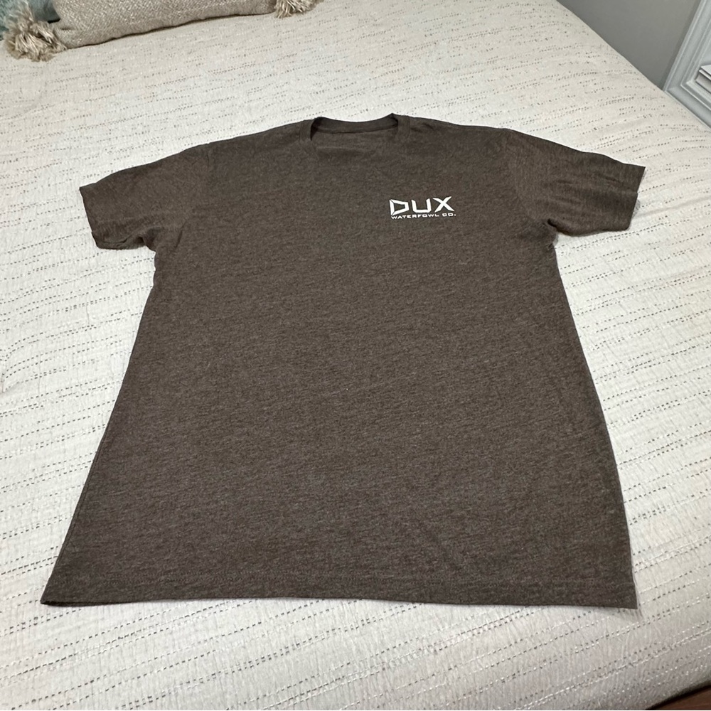 DUX Waterfowl Co. T-shirt in Brown